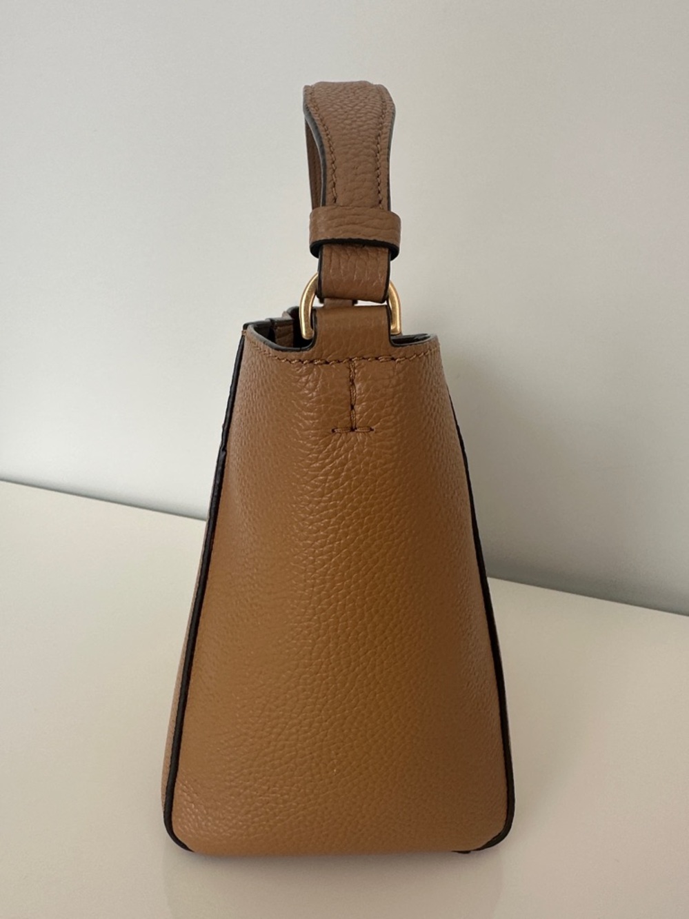 Tory Burch Small McGraw Crossbody Bucket Bag in Tiramisu - Picture 5 of 16